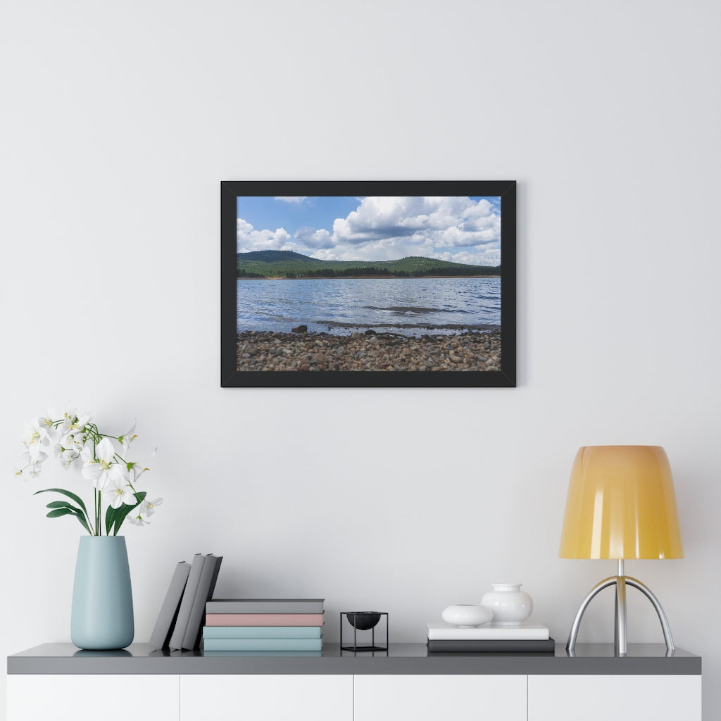 A Dog's View of a Lake - etzart